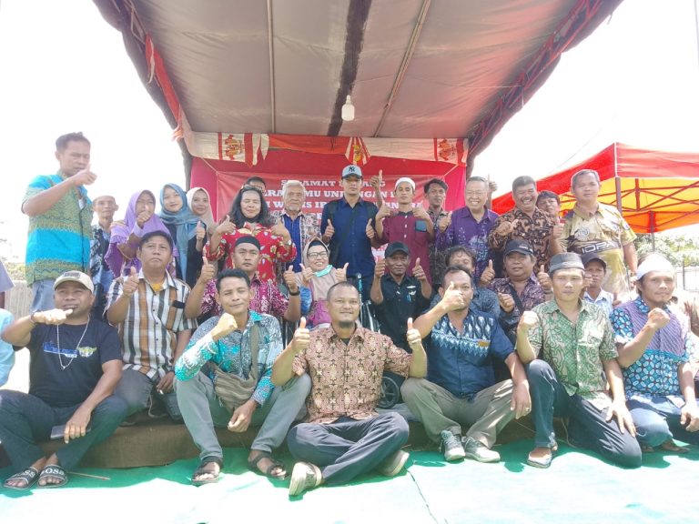 Puluhan Tahun ‘Terisolir’, Warga Kampung Merah Putih Tapos Tidak Memiliki Identitas KTP dan KK